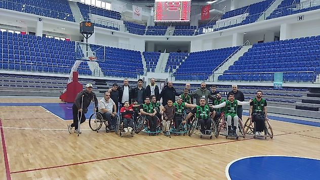 Malatya BŞB Tekerlekli Sandalye Basketbol Takımı Liderliğe Yükseldi