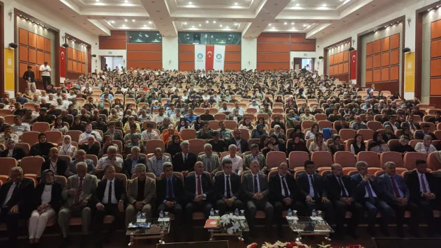 Malatya'da '3. Uluslararası İmam Hatip Öğrencileri Sempozyumu' düzenlendi