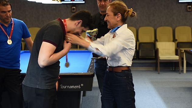 Malatya'da 64 Sporcu 3 Bant Bilardo Şampiyonası'nda Kıyasıya Yarıştı