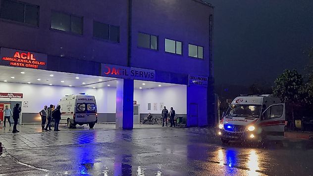 Malatya'da Aileler Arasında Silahlı ve Bıçaklı Kavga: 1'i Kadın 4 Yaralı