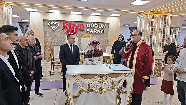 Malatya'da Anlamlı Nikah: Sağlık Çalışanları Hayatlarını Birleştirdi