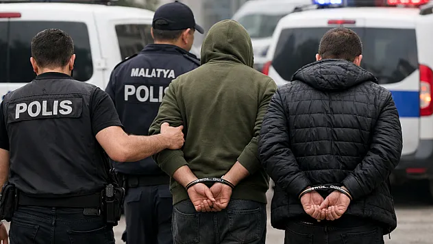Malatya'da Asayiş Operasyonu: 3 Hükümlü Cezaevine Gönderildi