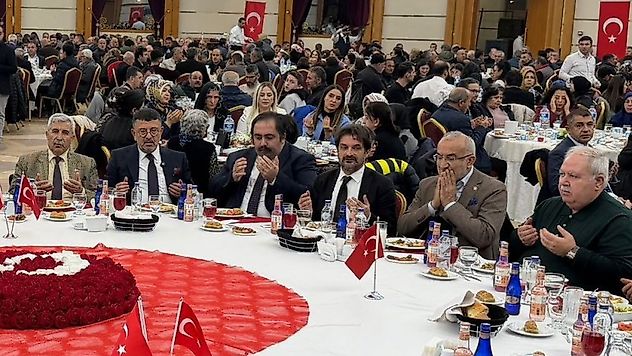 Malatya'da 'Birlik Sofrası': Farklı Görüşler Aynı İftarda Buluştu