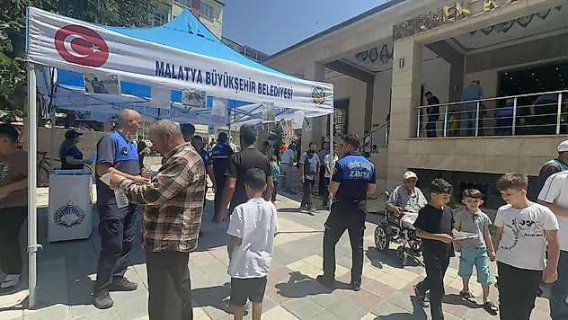 Malatya'da Dilencilere Karşı Farkındalık Seferberliği: Cami Çıkışında Broşür Dağıtıldı