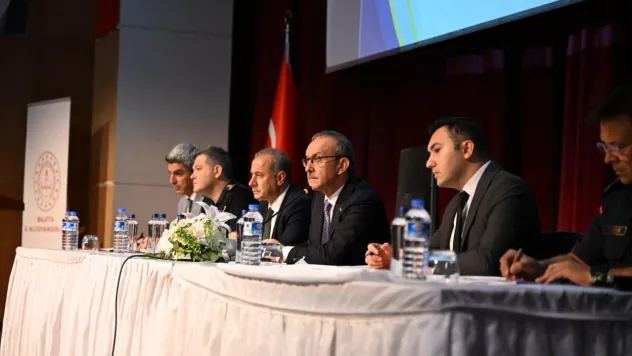 Malatya'da Eğitim ve Öğretim Faaliyetleri, Okul Güvenliği ve Servis Hizmetleri Değerlendirme Toplantısı Gerçekleştirildi