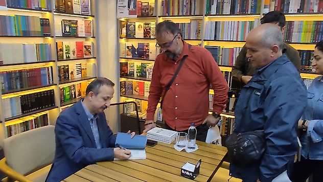 Malatya'da hukuk buluşması: 'Toplum ve Hukuk'a yoğun ilgi