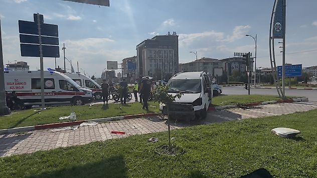Malatya'da İki Ayrı Kaza: 5 Kişi Yaralandı