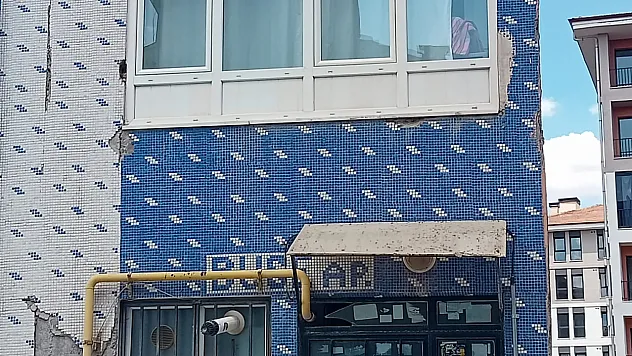 Malatya'da Korku Dolu Anlar! Bina Boşaltıldı