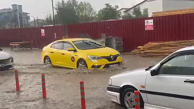 Malatya'da sağanak yağış su baskınlarına yol açtı