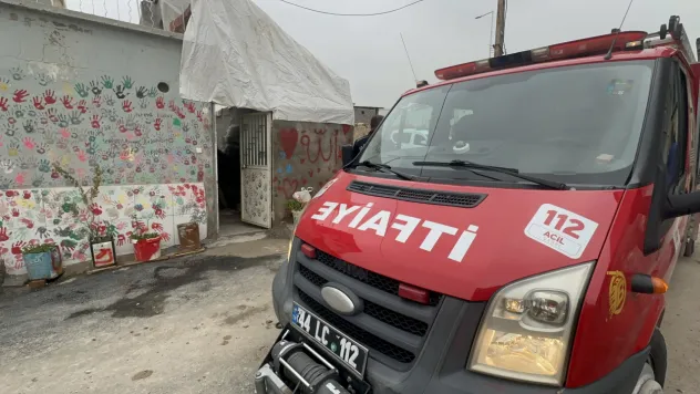 Malatya'da Suriyeli Aileye Ulaşılamadı: Ekipler Kapıyı Kırarak Eve Girdi