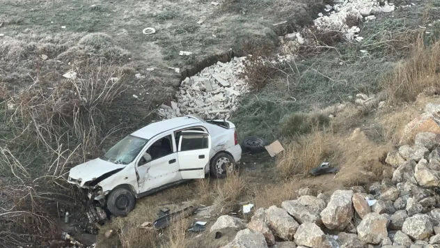 Malatya'da Trafik Kazası: Köprüden Şarampole Uçan Araçta 1 Kişi Hayatını Kaybetti