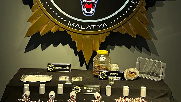 Malatya'da Uyuşturucu Operasyonu: 1.166 Hap, 827 Gram Bonzai Ele Geçirildi