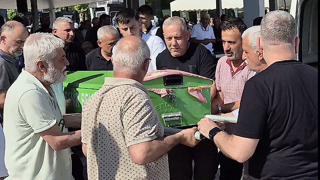 Malatya'daki Aile Faciasında Hayatını Kaybeden Anne ve Kız Defnedildi