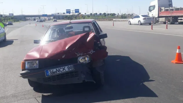 Malatya-Elazığ yolunda iki otomobil çarpıştı: 2 yaralı