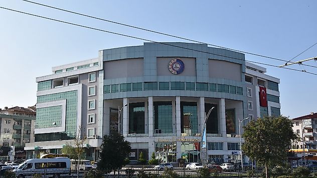 Malatya İş Dünyasında Seçim Günü: Sadıkoğlu ve Poyraz Yarışacak
