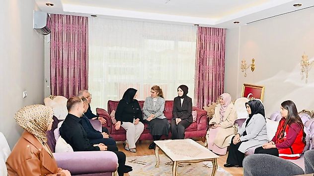 Malatya Milletvekilinden Duygulandıran Bayram Mesajı: 'Şehit Aileleri Baş Tacımızdır'
