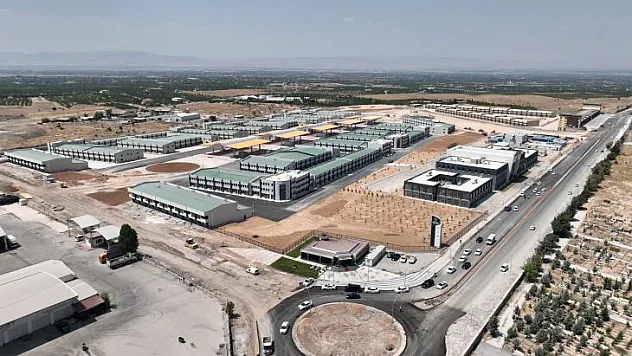 Malatya'mıza Yakışır Dünya Kayısı Ticaret Merkezini Yakında Faaliyete Geçireceğiz