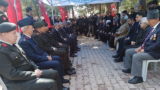 Malatya Şehitliği'nde Duygusal 18 Mart Töreni