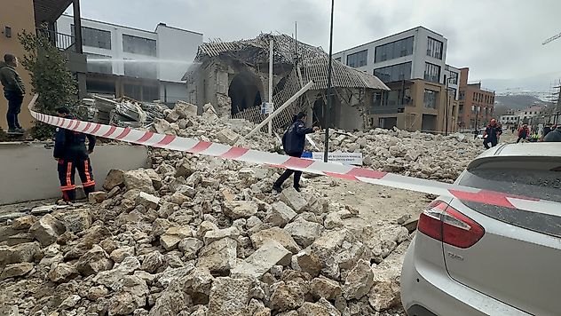 Malatya Valiliği: Çınarlı Camii'nde Restorasyon Göçüğü, Şantiye Şefi Yaralandı