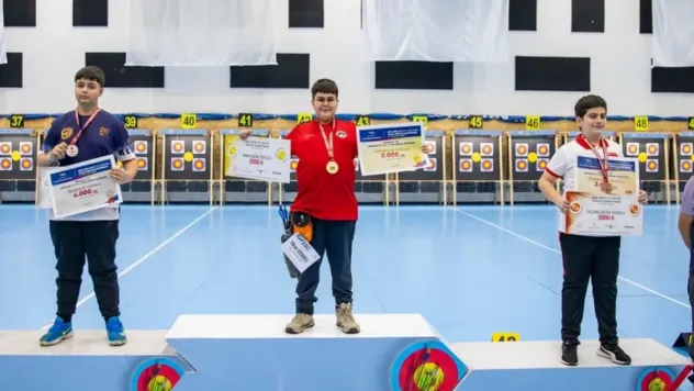 Malatyalı Utkan Demirci, Türkiye Salon Okçuluk Şampiyonu Oldu