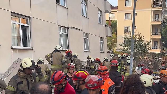 Maltepe'deki çökmenin ardından binalardaki tadilatlar dikkat çekiyor