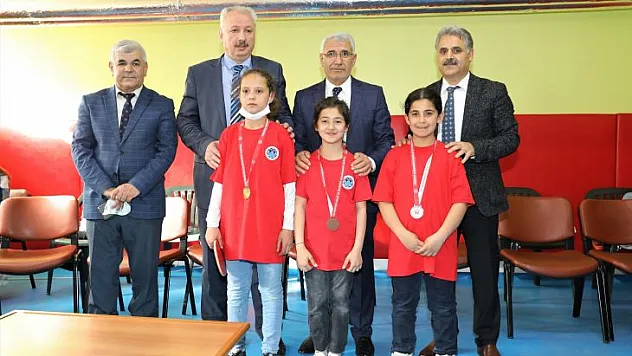 Masa Tenisi Günü Battalgazi'de Özel Turnuva İle Kutlandı