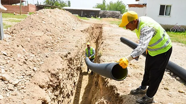 Maski ,Bereketli Mahallesi'nin kanalizasyon altyapı çalışmalarına başladı