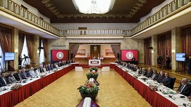 Meclis'te 'Terörsüz Türkiye' vurgusu: Yıldırım ve Şentop'tan kritik mesajlar