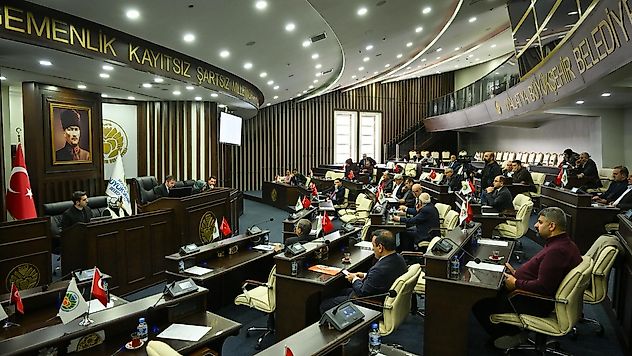 Mecliste Söz Düellosu: Göçer'in Açıklamaları Krize Dönüştü