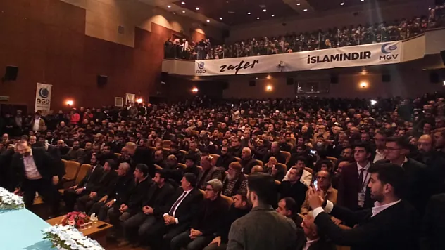 Mekke'nin Fethi Büyük Bir Coşkuyla Kutlandı.