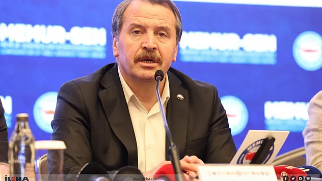 Memur-Sen Genel Başkanı Yalçın: Vesayet kaybetti, millet kazandı