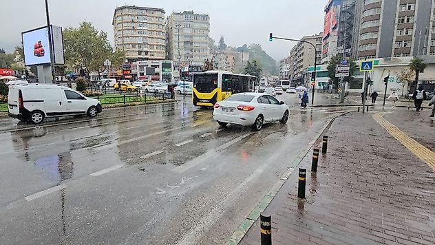 Meteorolojiden kuvvetli yağış uyarısı