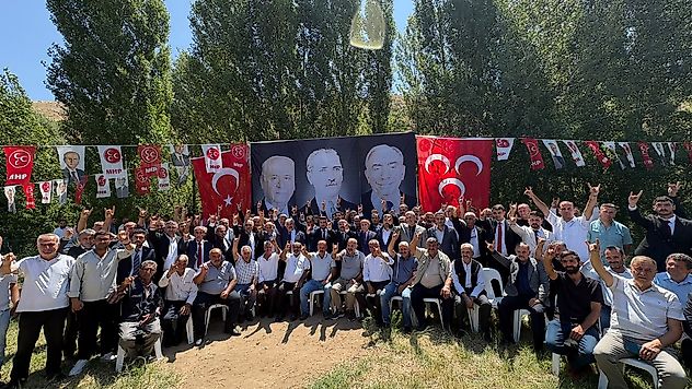 MHP Akçadağ'da Sami İlhan Güven Tazeledi