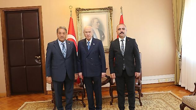 MHP Heyeti Ankara'da Bahçeli ile Görüştü, Türkeş Kabri Ziyaret Edildi