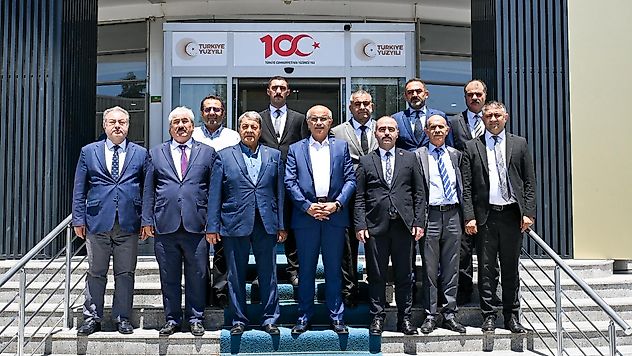 MHP Heyetinden Büyükşehir Belediye Başkanı Sami Er'e Ziyaret