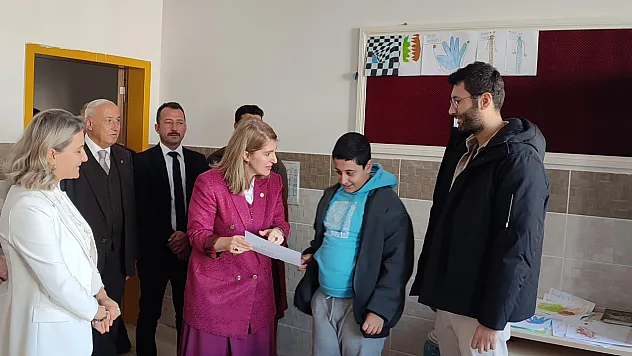 Milletvekili Ölmeztoprak'dan Eğitim Atağı