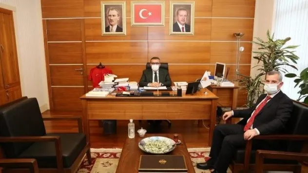 Misafirperverliği İçin Sayın Mahir Ünal'a Teşekkür Ederim