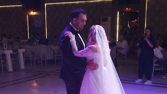 Müjde ve Ahmet Berat Çifti Dünyaevine Girdi