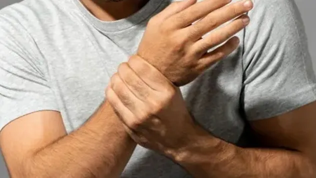 Ofis yaşamının sessiz tehditleri: El ve kol ağrıları!