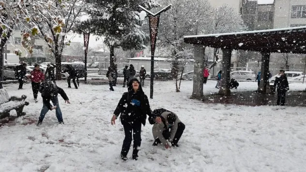 Olumsuz Hava Koşulları Nedeniyle Birçok İlde Eğitim-Öğretime Ara Verildi