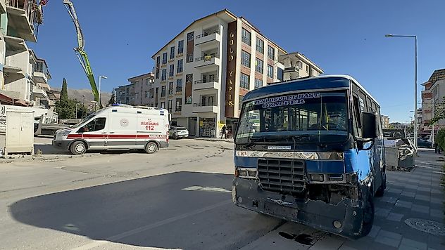Özalper Mahallesi'nde Zincirleme Kaza: 7 Yaralı