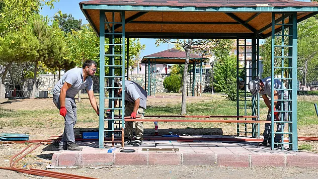 Parklarda Konfor ve Güvenlik Artıyor: Yeşilyurt'un Yeşil Kimliği Korunuyor