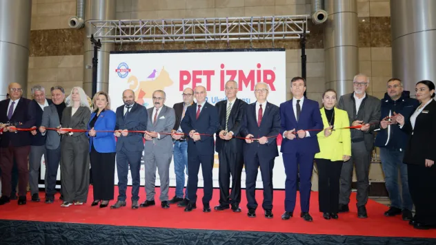 Pet Sektörünün Kalbi İzmir'de Atıyor