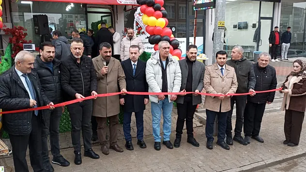 Pizza10-Da Malatya'da Kapılarını Açtı: Geniş Katılımlı Açılış Dikkat Çekti