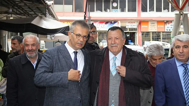 Prof. Dr. İbrahim Gezer Darende'de temaslarda bulundu