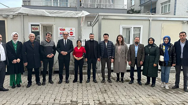 Prof. Dr. İlhan Geçit, 'İnsan odaklı siyaset yapacağız'