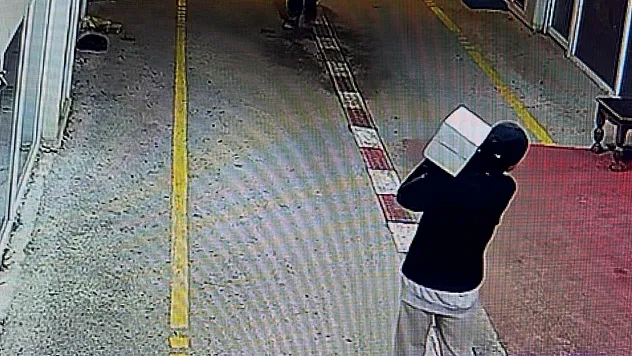 Ramazan Öncesi Esnafa Hırsızlık Şoku