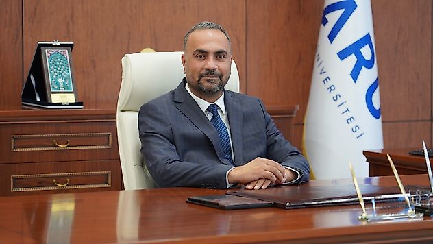 Rektör Akkaya'dan Okullarda Şiddet ve Dijital Tehdit Uyarısı: 'Çözüm Sadece Güvenlik Değil, Şefkat ve Eğitimdir'