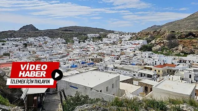 Rodos'un Parlayan Yıldızı: Lindos Neden Bu Kadar Popüler?