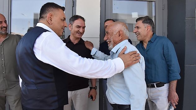 Sadıkoğlu'ndan Kayısı Ticaret Merkezi'ne Ziyaret